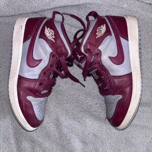 Nike Air Jordan 1 Mid DQ8424-615 Gray Basketball Shoes Sneakers Sz 1 Youth Kids